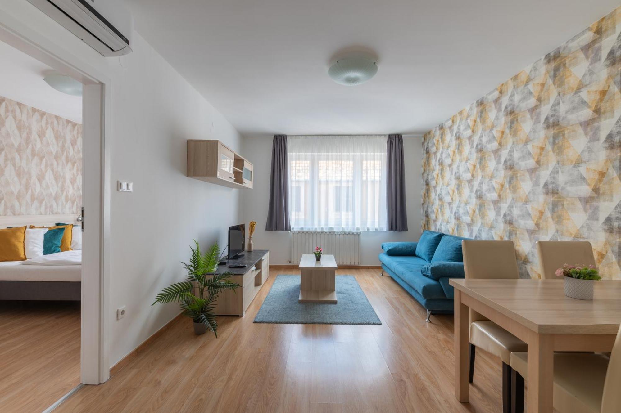 Mono With Free Parking Apartment